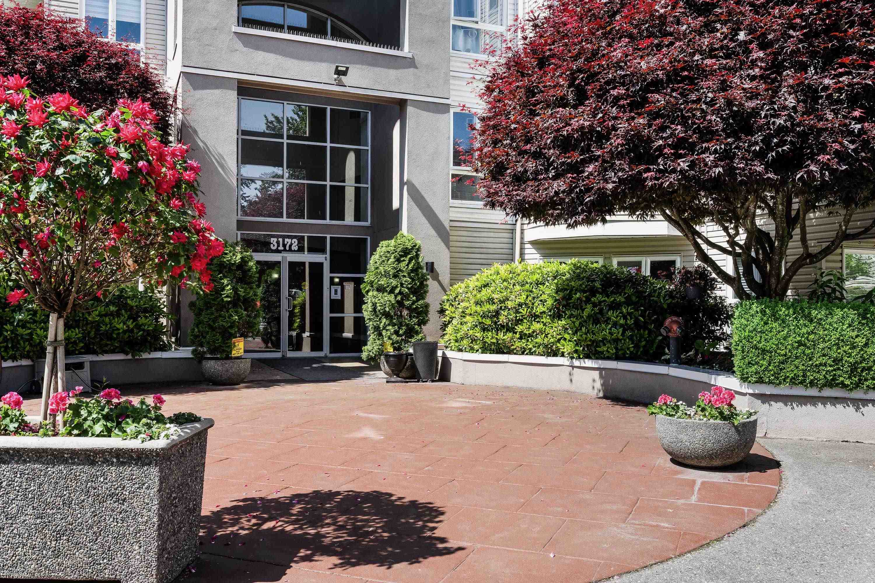 Additional image 2 of 402-3172 Gladwin Road, Abbotsford, BC, V2T 5T3