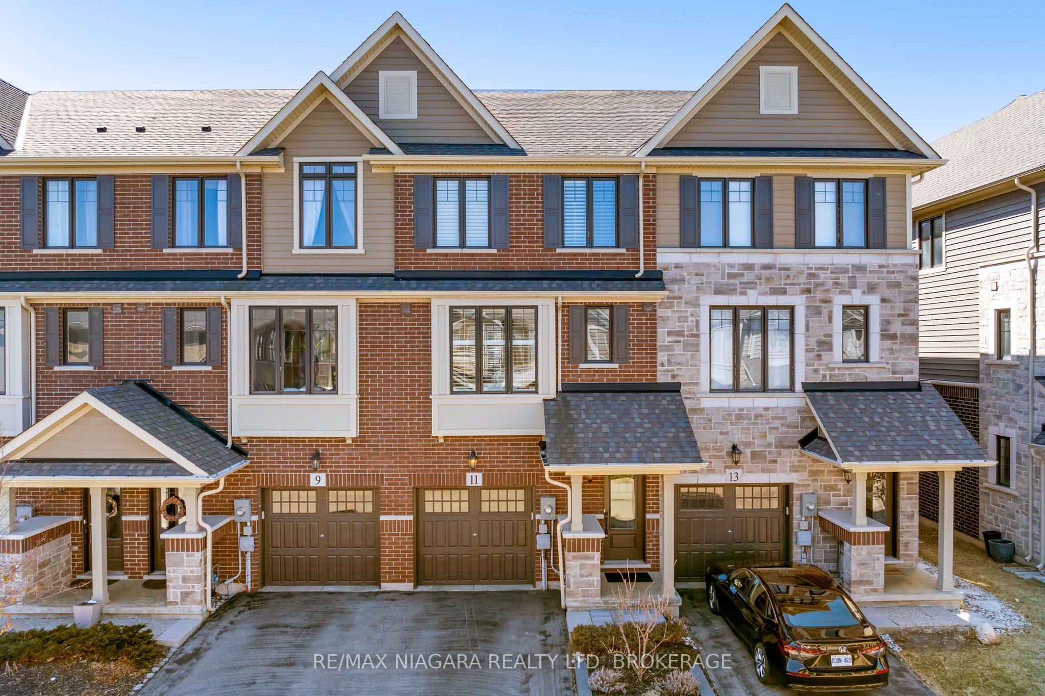 11 Walters Lane, Grimsby, ON, L3M 0H2 photo 2