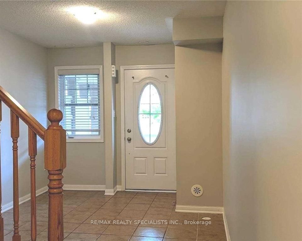 826 Fowles Court, Milton, ON, L9T 0Z6 photo 3