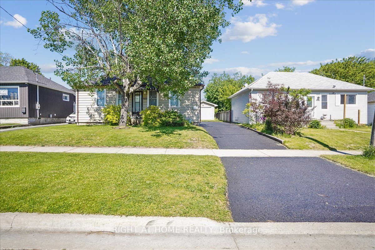 809 Rowena Street, Oshawa, ON, L1H 4Z6 photo 2