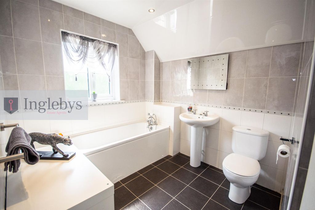 Additional image 27 of 4 bed property for saleDalton Court, Redcar TS10