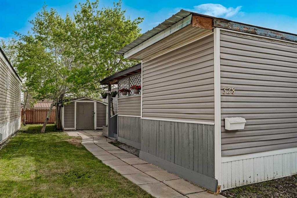 328-6220 17 Avenue, Calgary, AB, T2A 7H4 photo 2