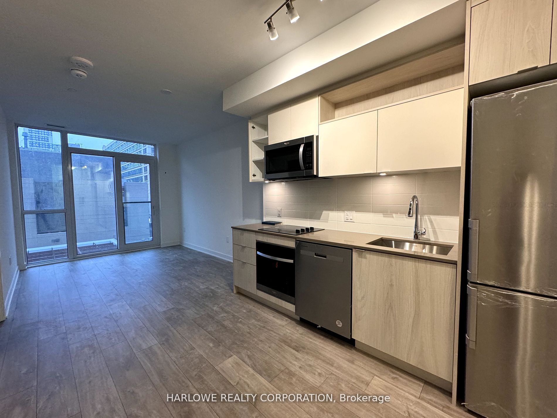 Additional image 2 of 402-100 Dalhousie Street, Toronto, ON, M5B 0C7