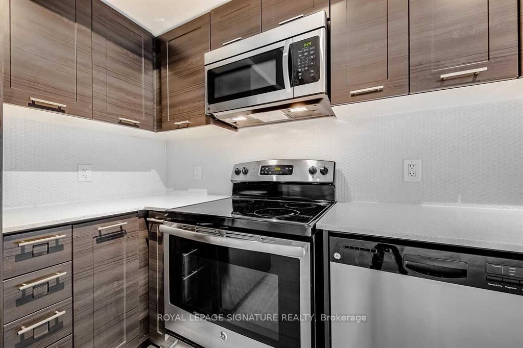 1003-2200 Lakeshore Boulevard, Toronto, ON, M8V 1A4 photo 4