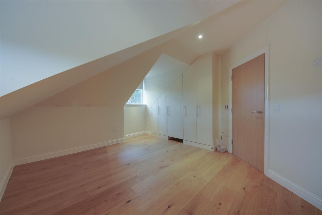 Additional image 5 of 2 bed flat for saleBrook Court, Watling Street, Radlett WD7