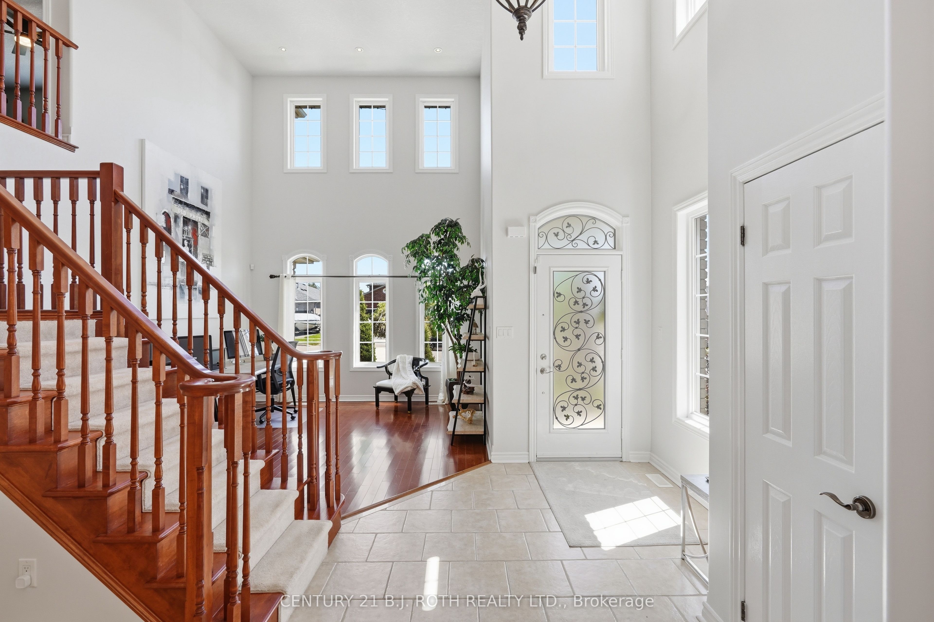 115 Sandringham Drive, Barrie, ON, L4N 0Y9 photo 4