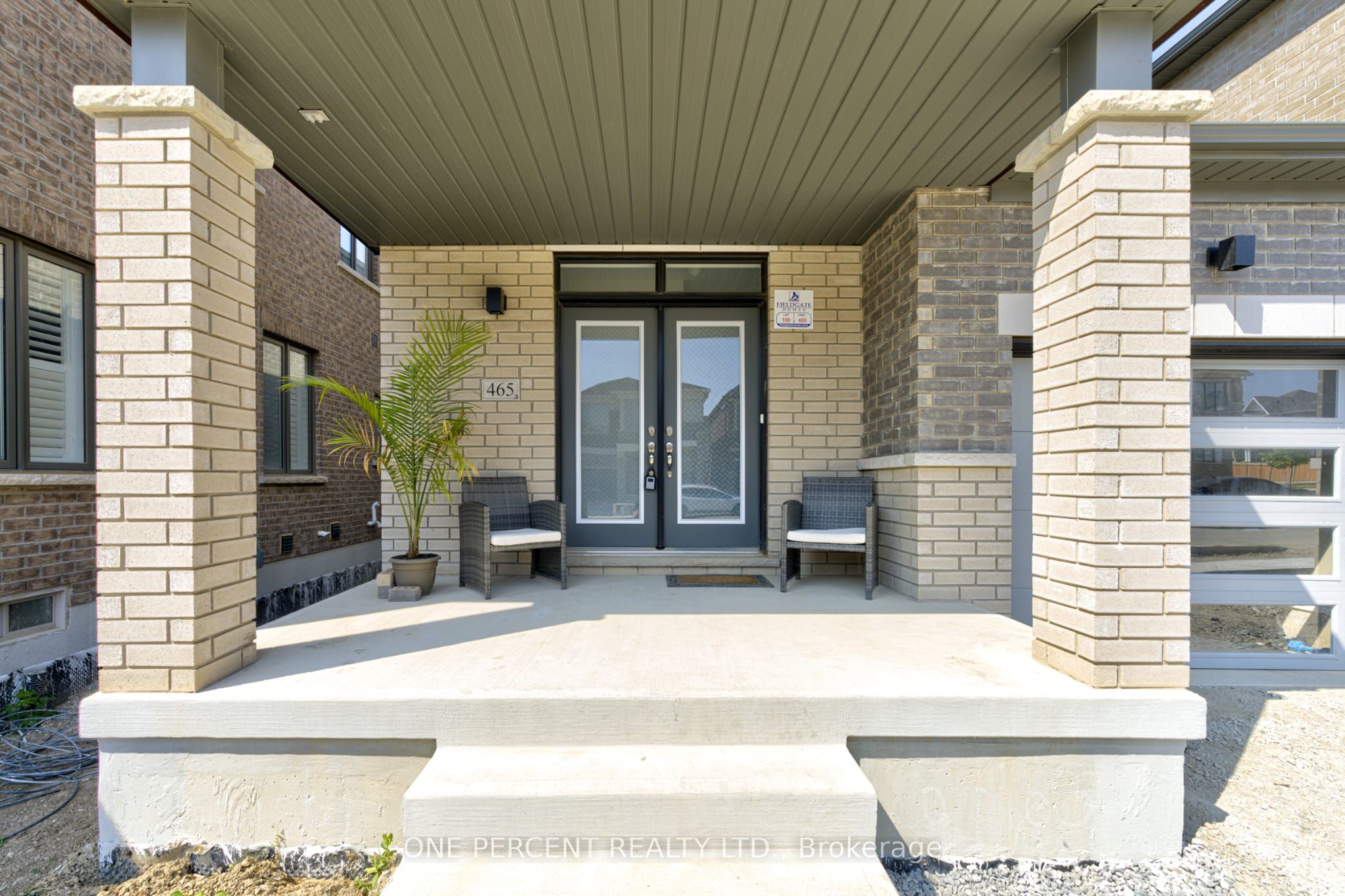 465 Kennedy Circle W, Milton, ON, L9E 2C4 photo 3
