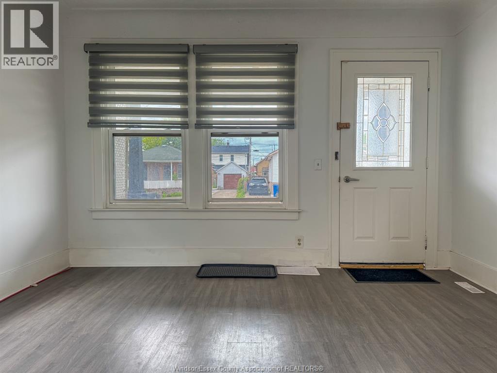1842 Drouillard , Windsor, ON, N8W3X5 photo 3