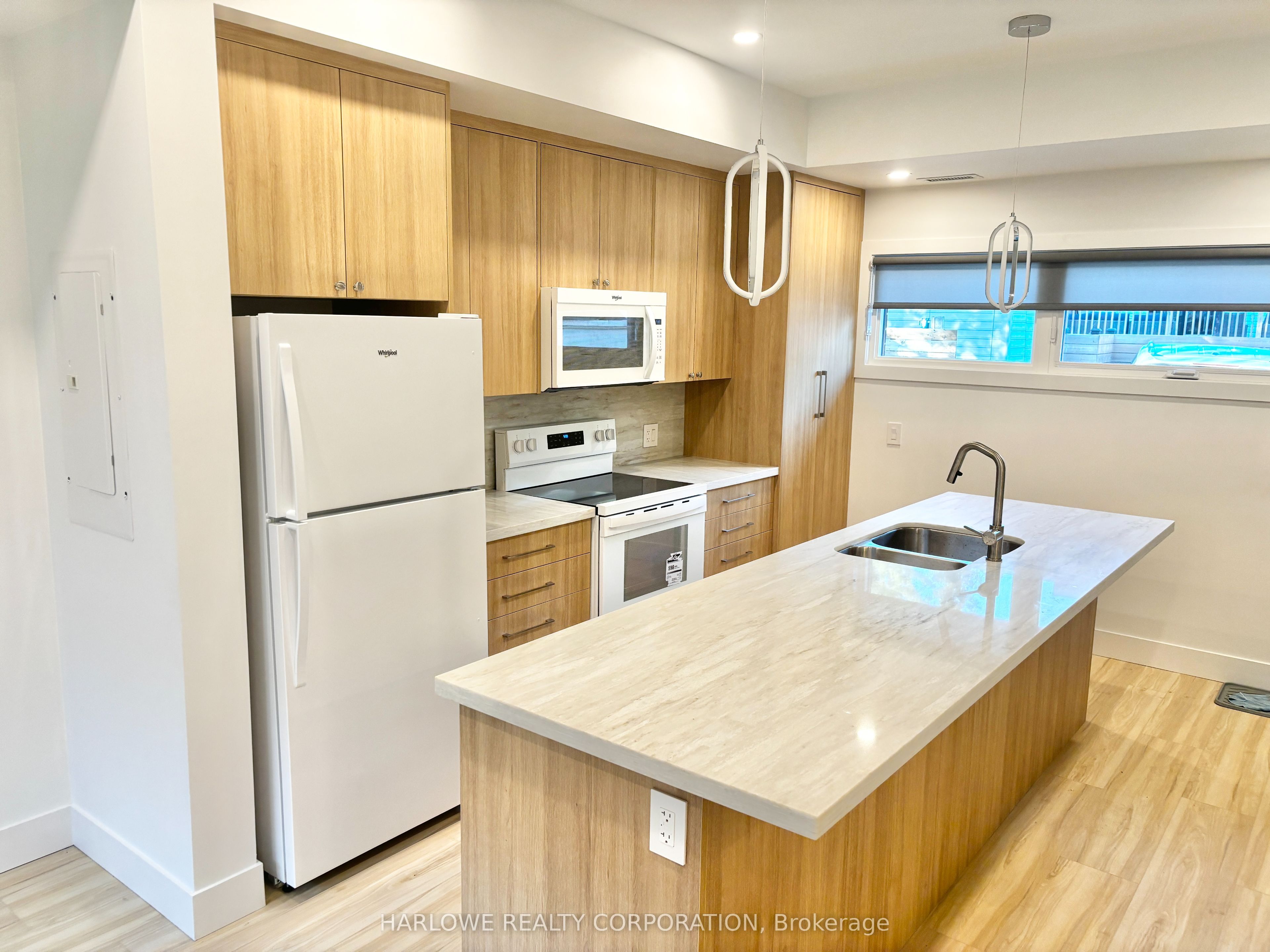 Additional image 5 of 61 Gilmour Avenue, Toronto, ON, M6P 3A8