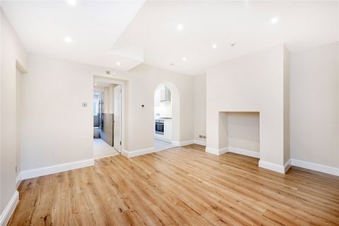 Vincent Square, Westminster SW1P