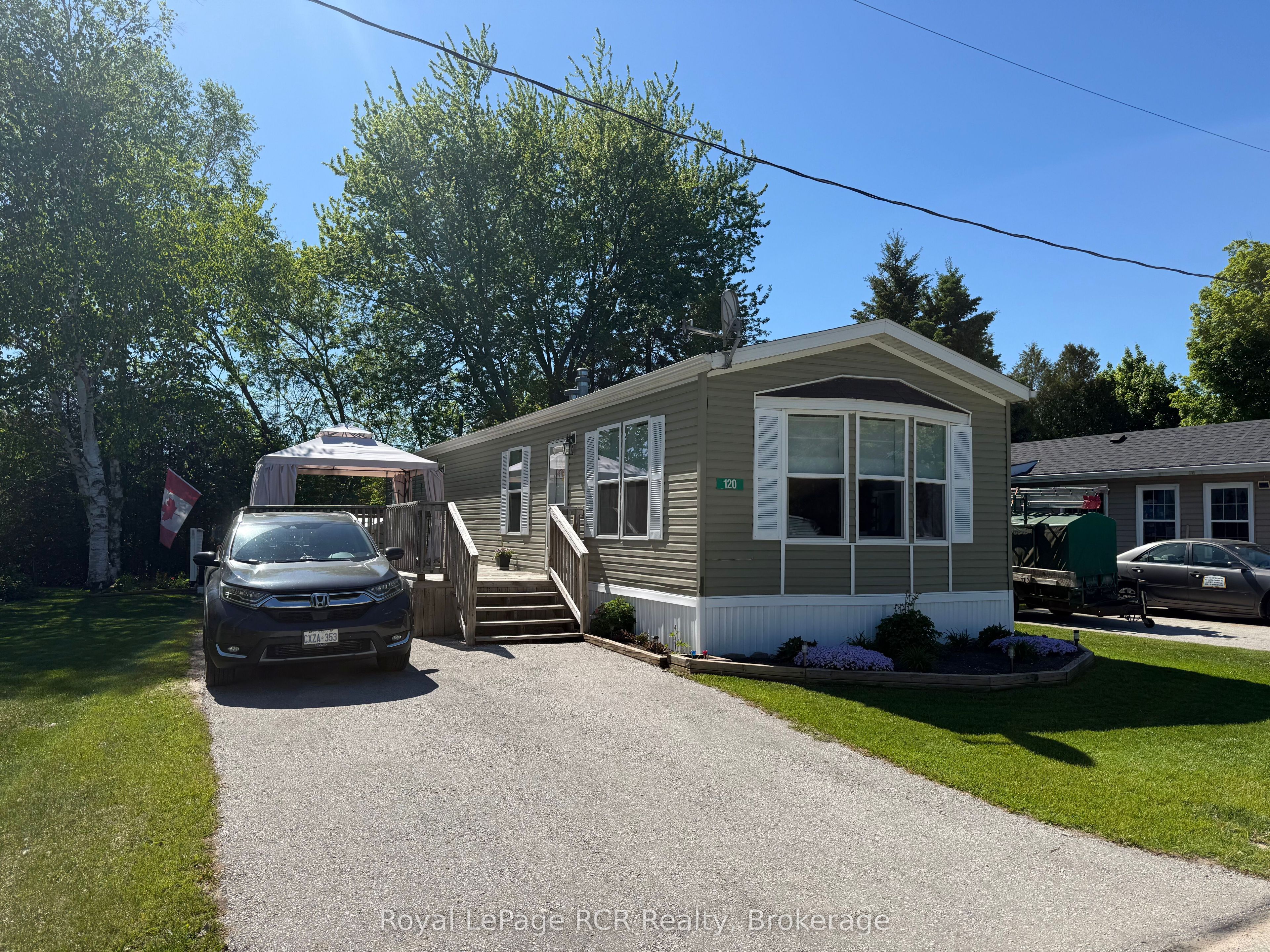 120 Sussex Square, Georgian Bluffs, ON, N4K 5N5