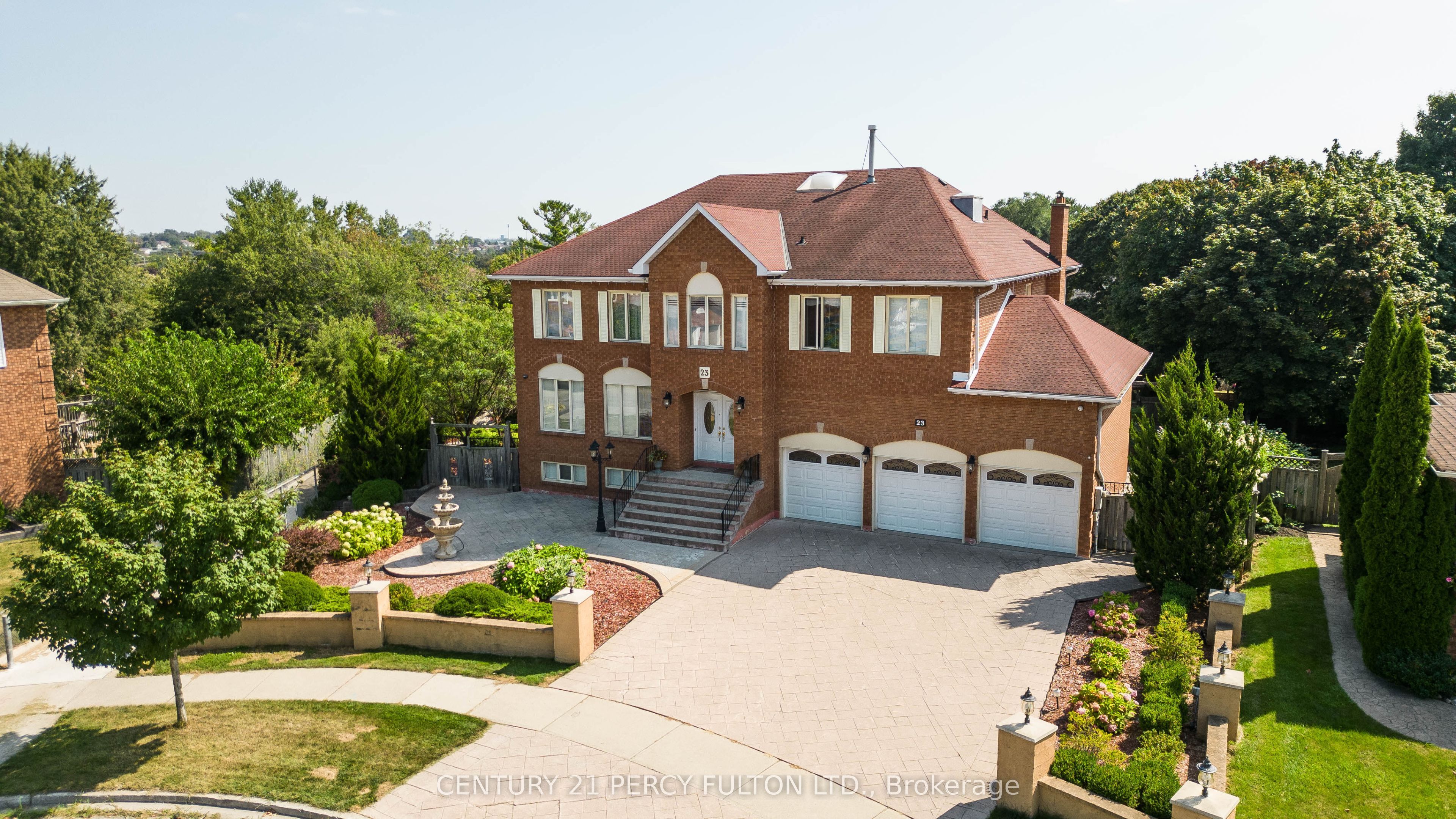 23 Leah Crescent, Ajax, ON, L1T 3J2