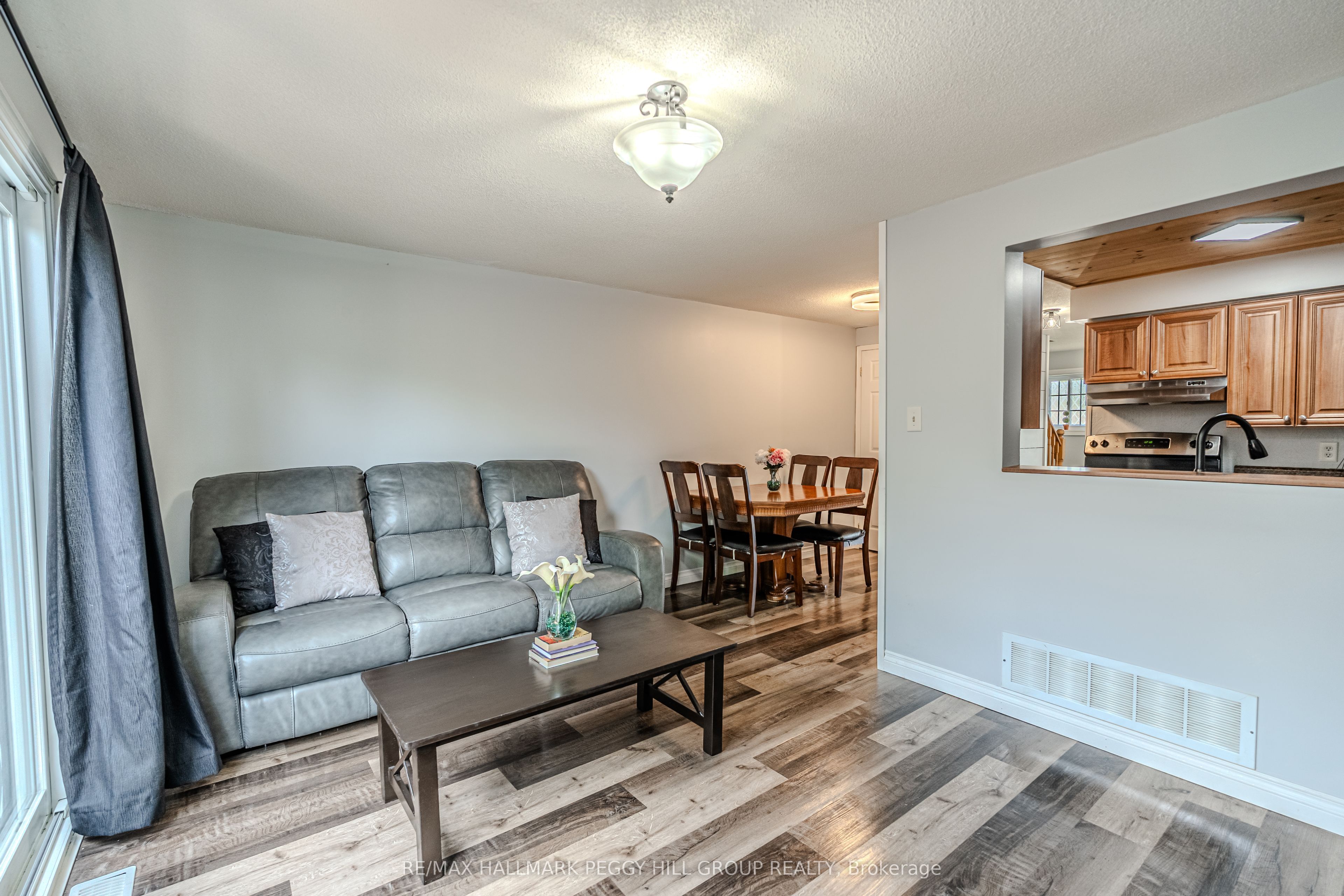 193 Nathan Crescent, Barrie, ON, L4N 0S4 photo 3