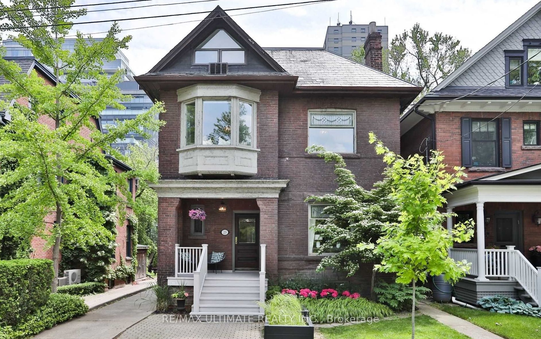 25 Chicora Avenue, Toronto, ON, M5R 1T7