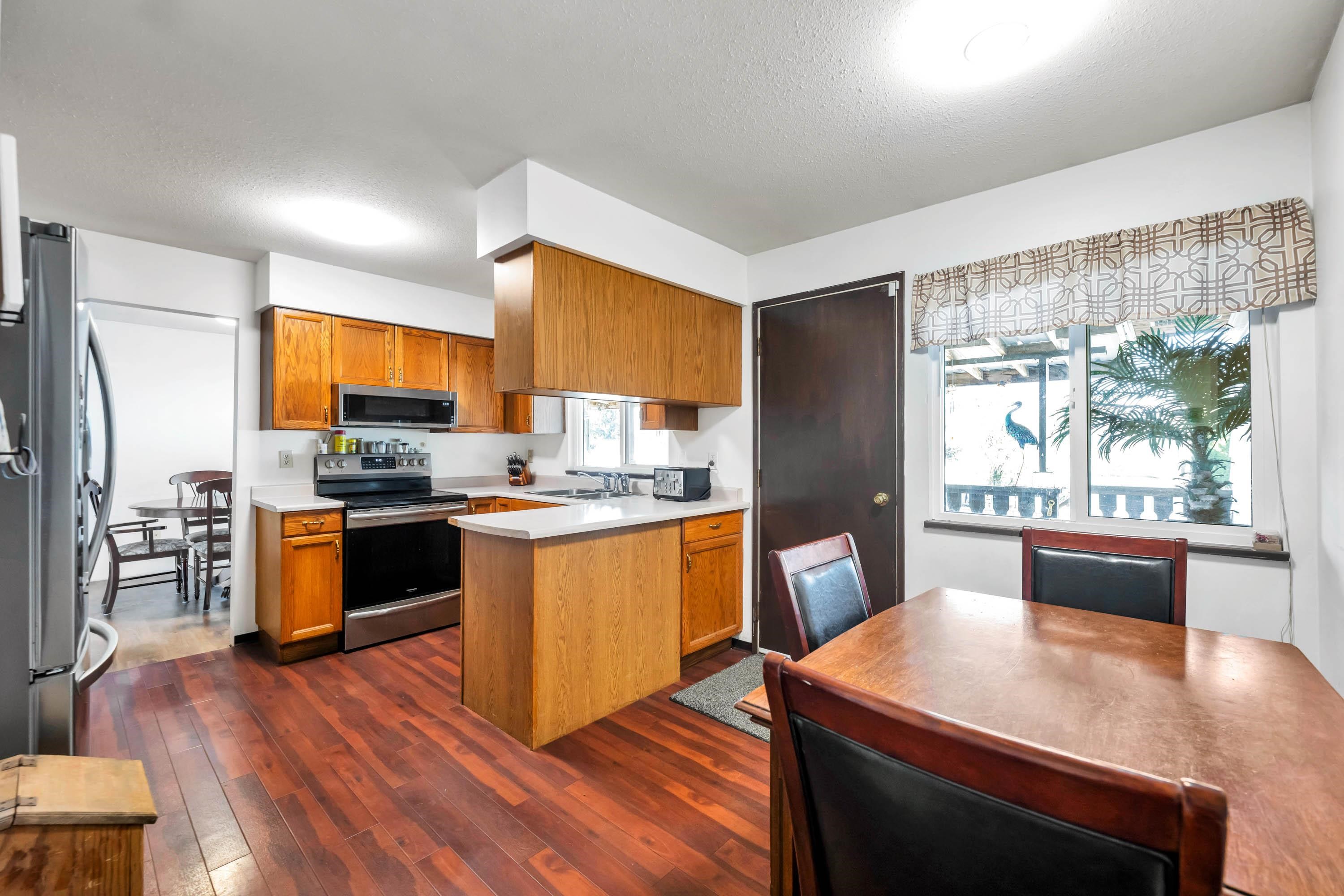 Additional image 2 of 5927 184 Street, Surrey, BC, V3S 4N2