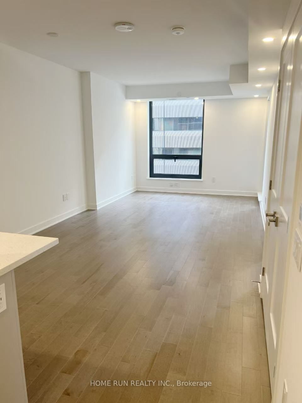 804-340 Queen Street, Ottawa, ON, K1R 0G1