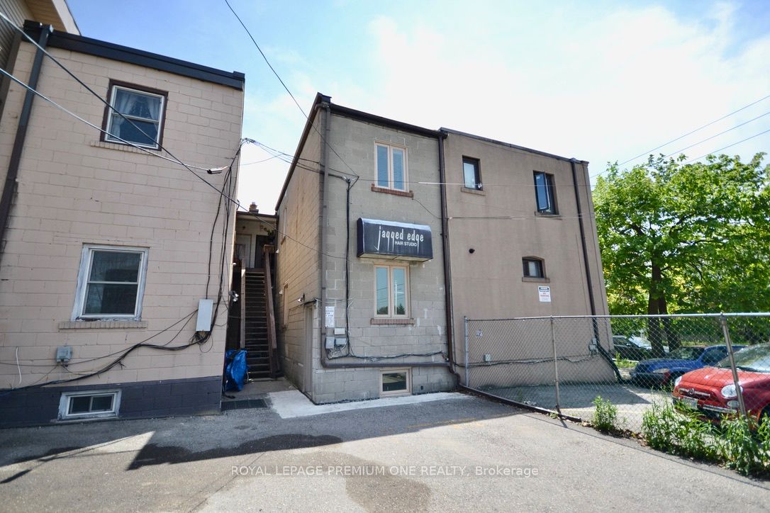 B-312 Rustic Road, Toronto, ON, M6L 1W5 photo 2