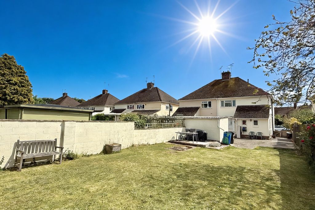 3 bed semi-detached house for saleFairlie Park, Ringwood BH24