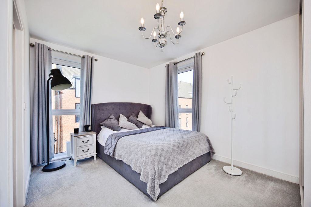 Additional image 9 of 2 bed flat for sale1 Knights Templar Way, Rochester ME2