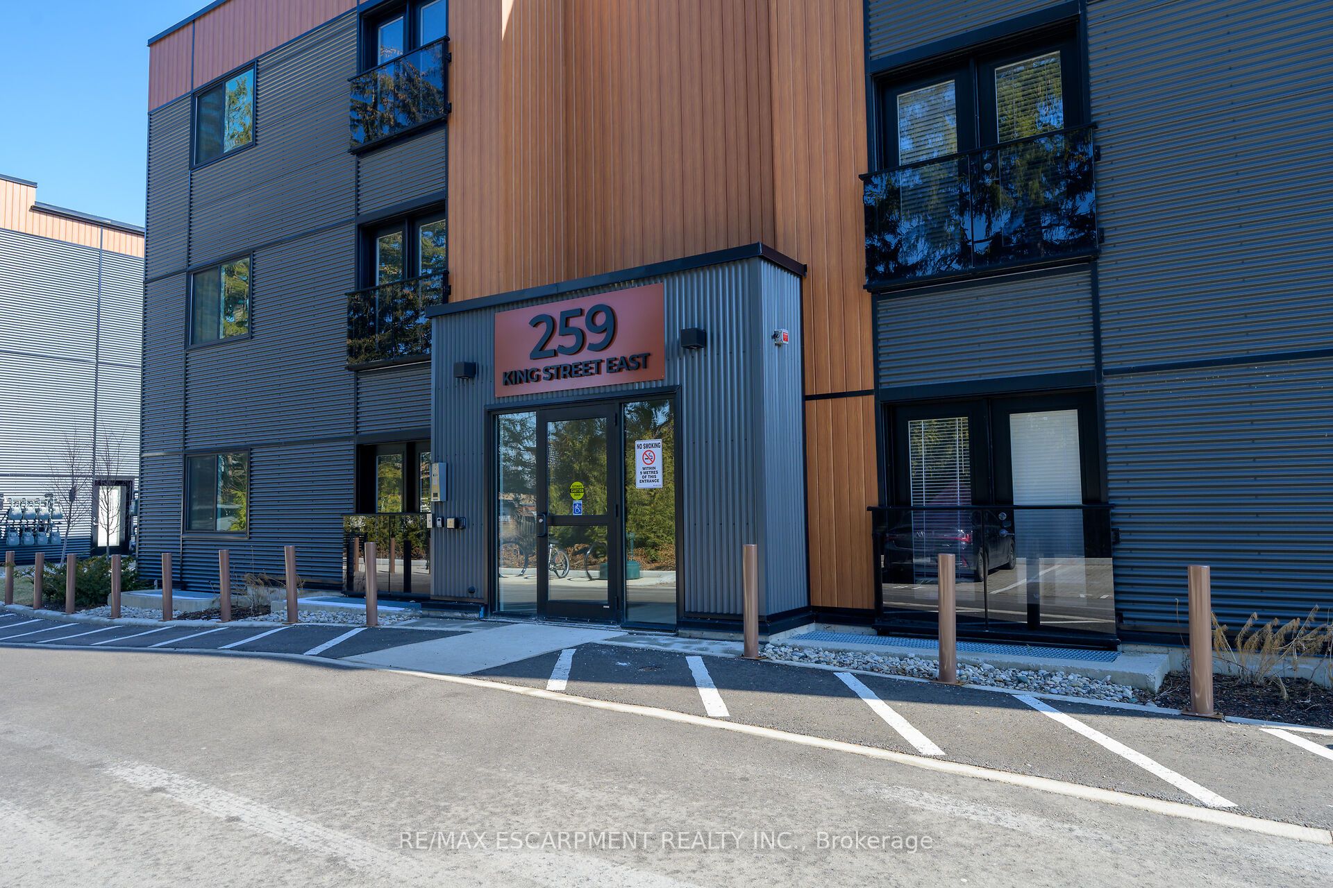 Additional image 5 of 302-261 King Street E, Hamilton, ON, L8G 1L9