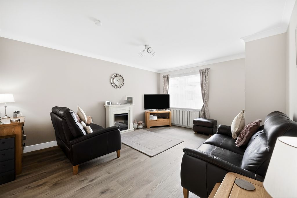 Additional image 2 of 3 bed detached house for saleGreenlaw Crescent, Paisley PA1