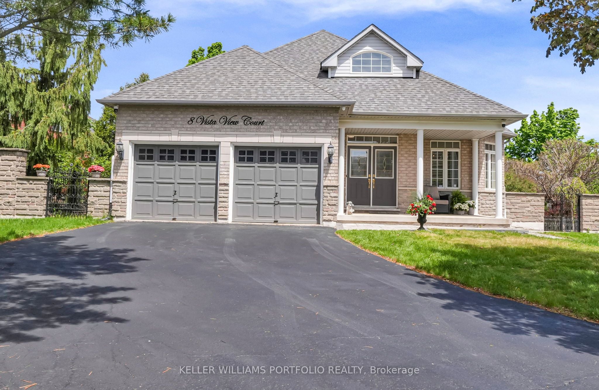 8 Vista View Court, Caledon, ON, L7C 1E1