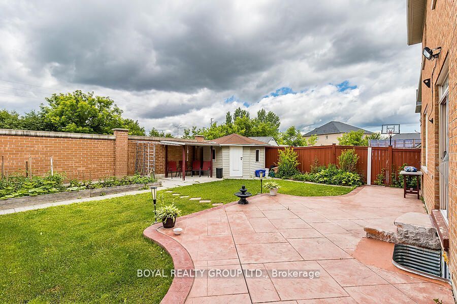 Additional image 3 of 80 Sleightholme Crescent, Brampton, ON, L6P 3E7