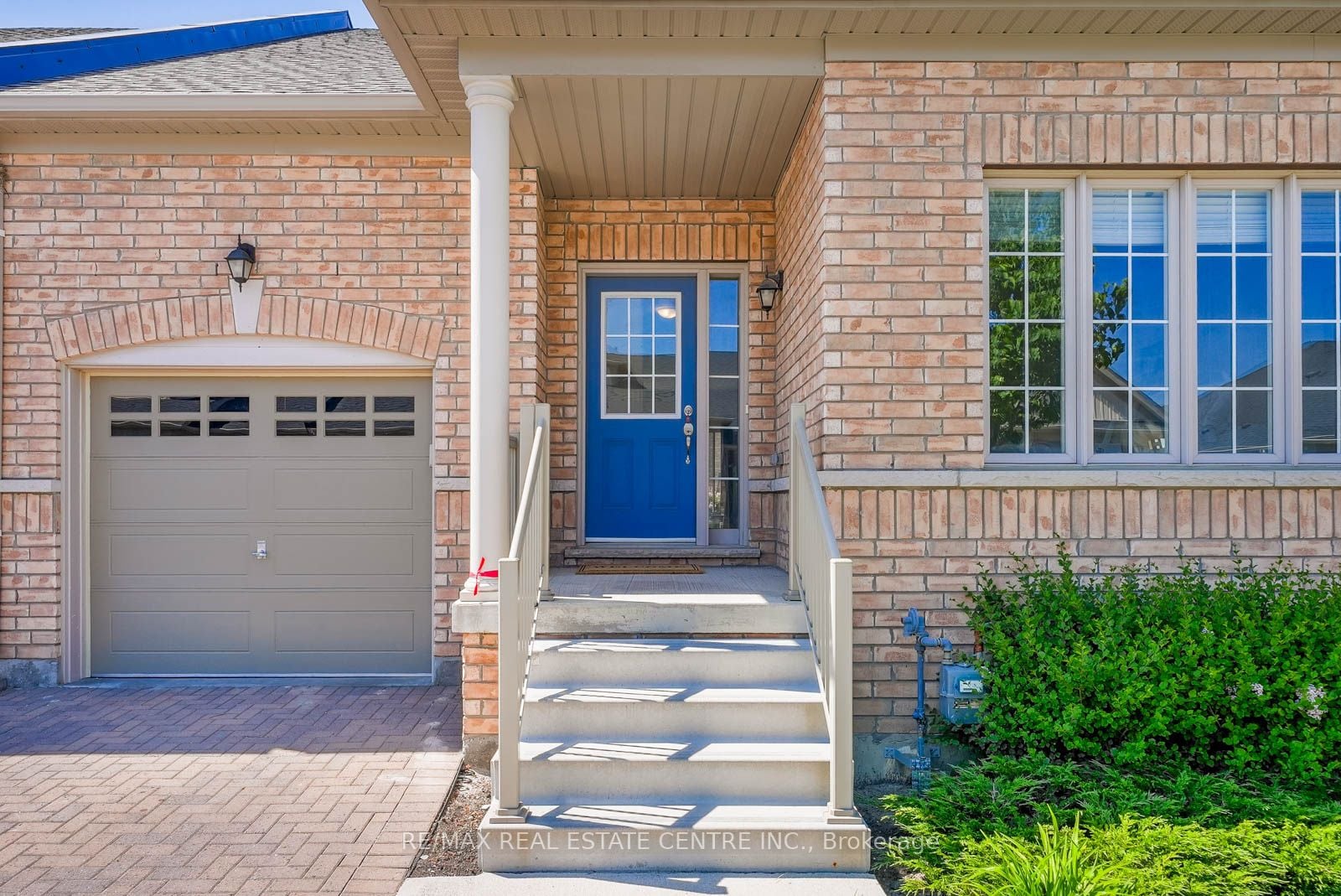 11 Overlea Drive, Brampton, ON, L6R 4B5 photo 2
