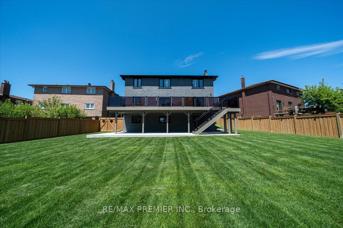 157 Jeanne Drive, Vaughan, ON, L4L 1X8 photo 4