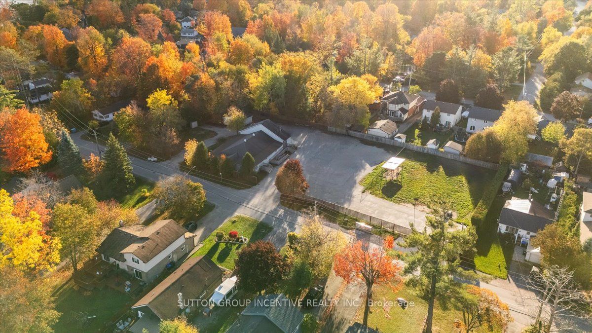 2044 25th Side Road, Innisfil, ON, L9S 1Z2 photo 3