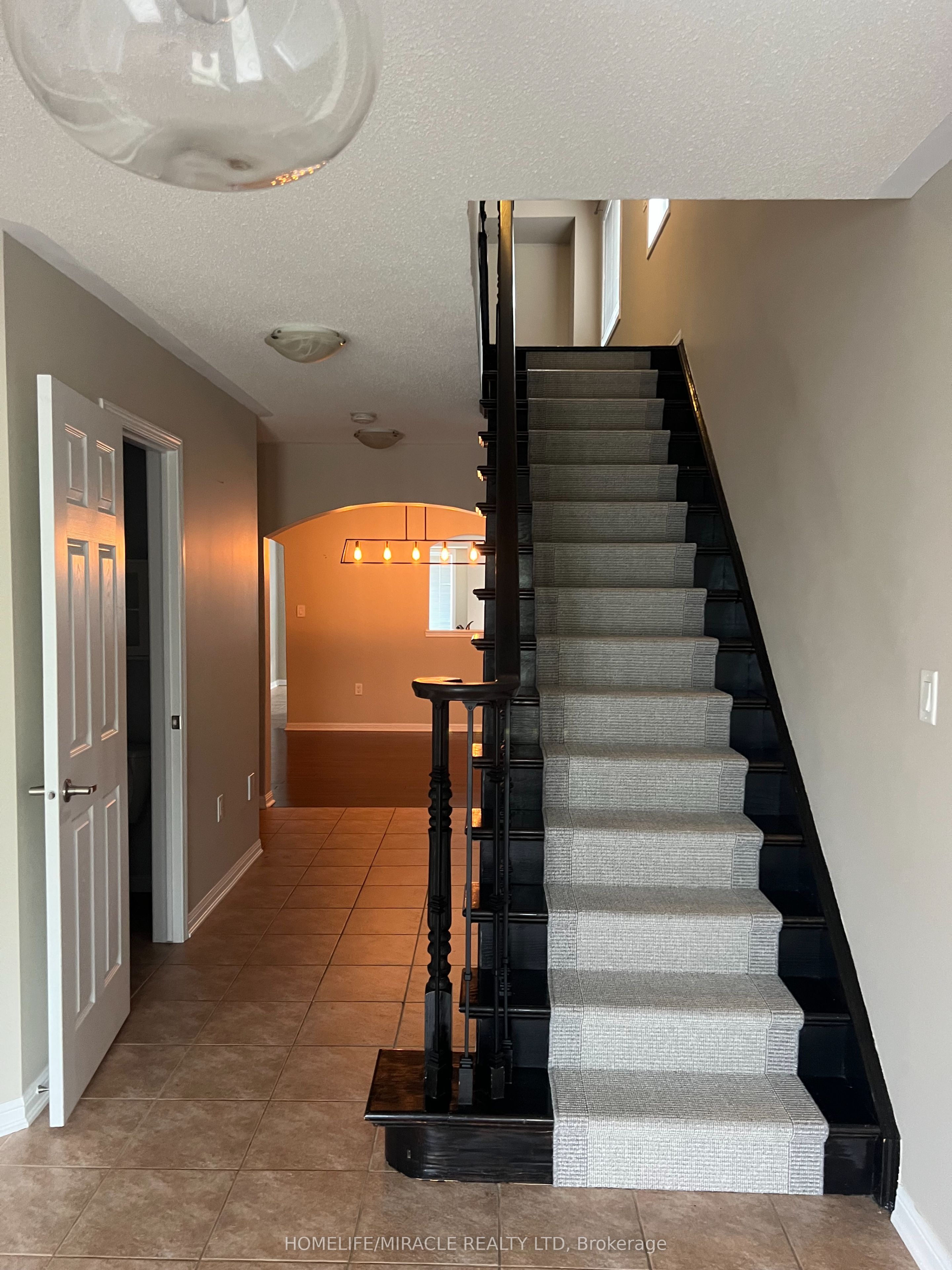 870 Mcewan Drive, Milton, ON, L9T 6P5 photo 3