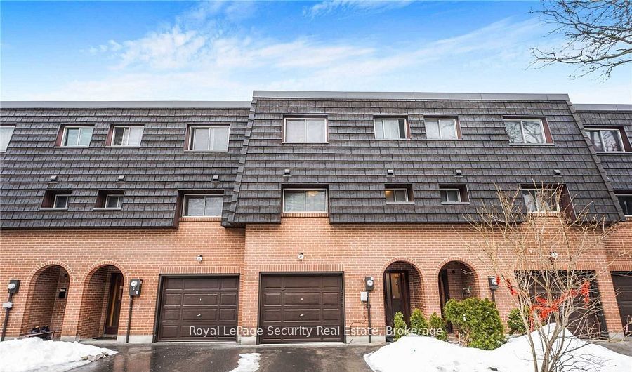 124-37 Darras Court, Brampton, ON, L6T 1W7