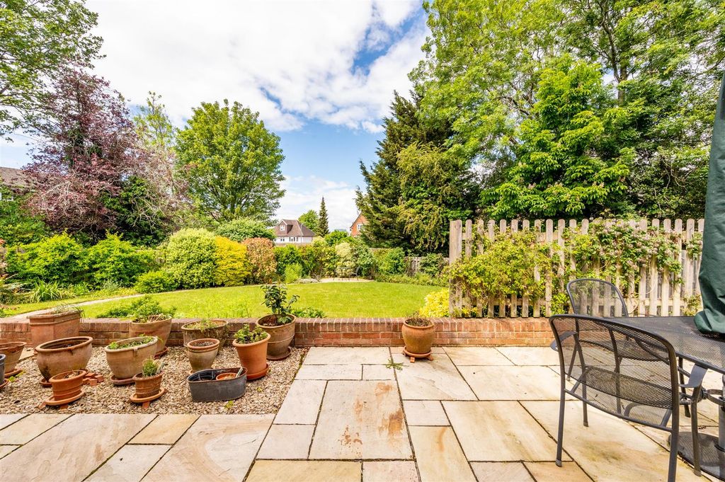 Additional image 23 of 5 bed detached house for saleWellswood Gardens, Reading RG1