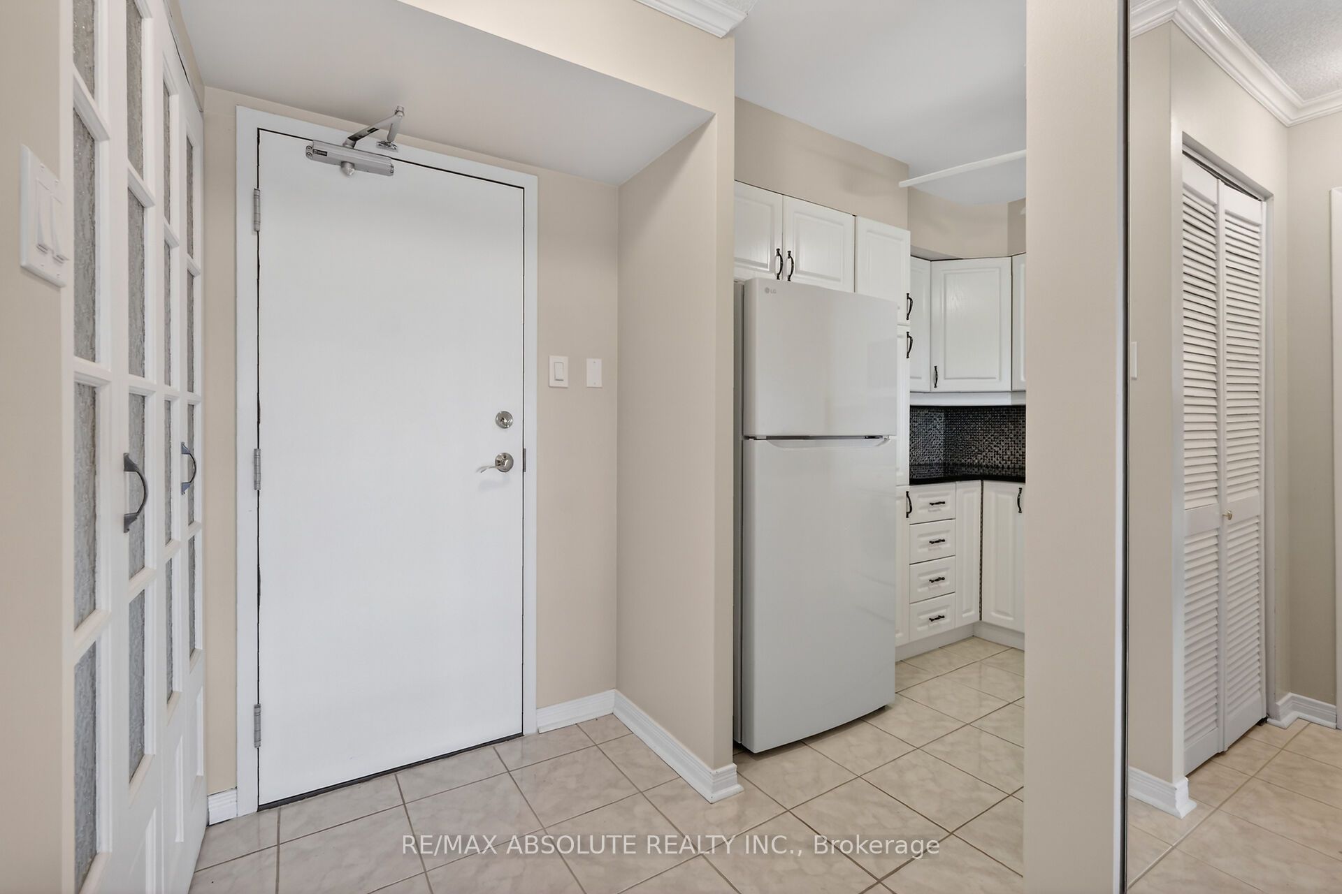 Additional image 3 of 806-545 St Laurent Boulevard, Ottawa, ON, K1K 4H9