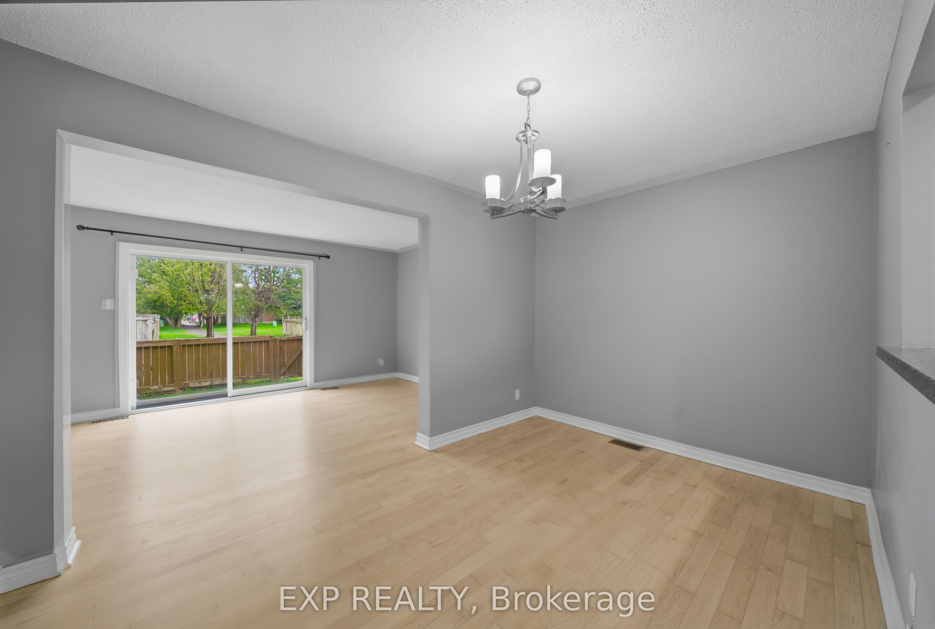 1713 Heatherington Road, Ottawa, ON, K1V 8T8 photo 3