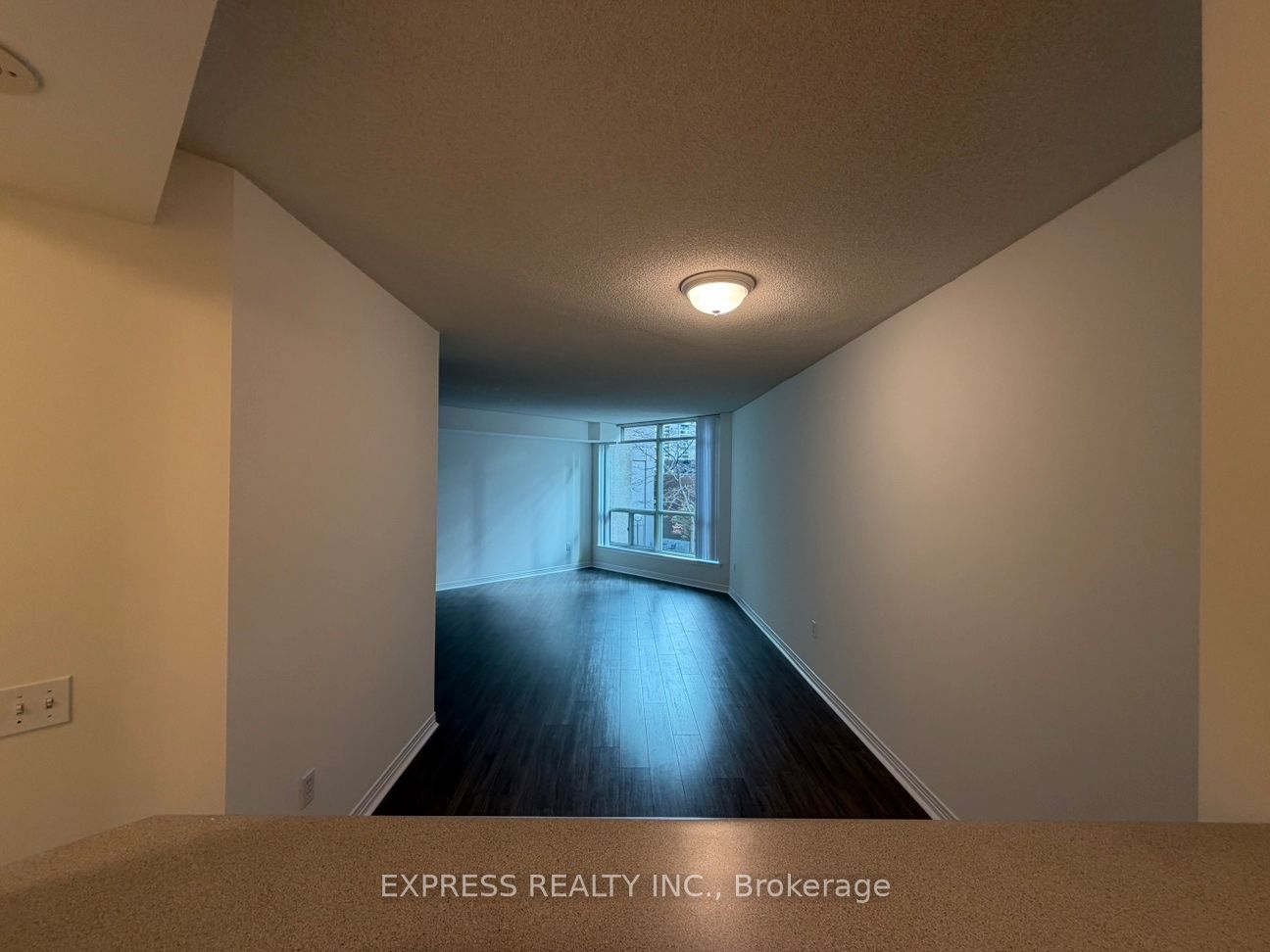 207-942 Yonge Street, Toronto, ON, M4W 3S8 photo 3