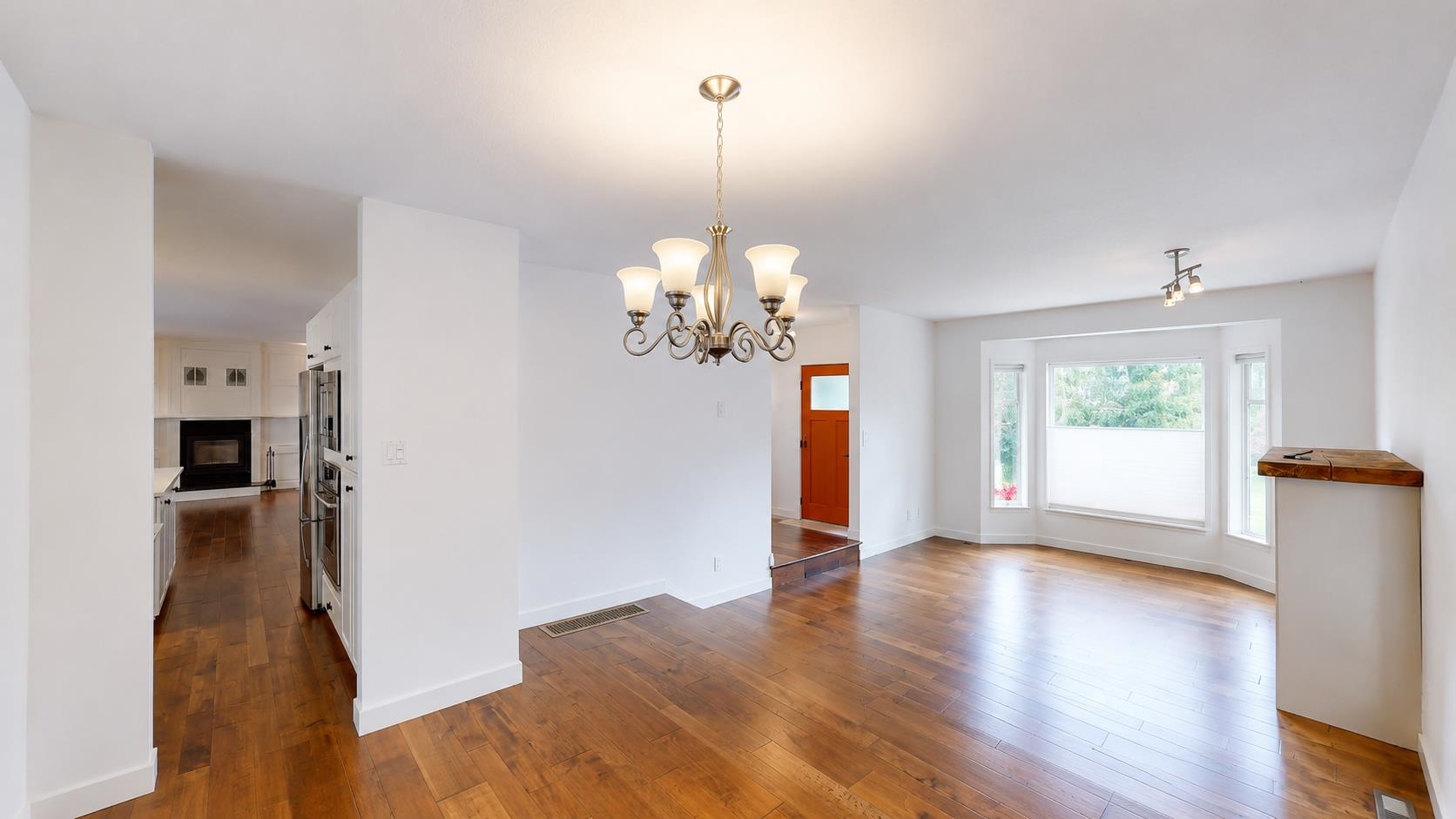40735 Thunderbird Ridge, Squamish, BC, V0N 1T0 photo 2