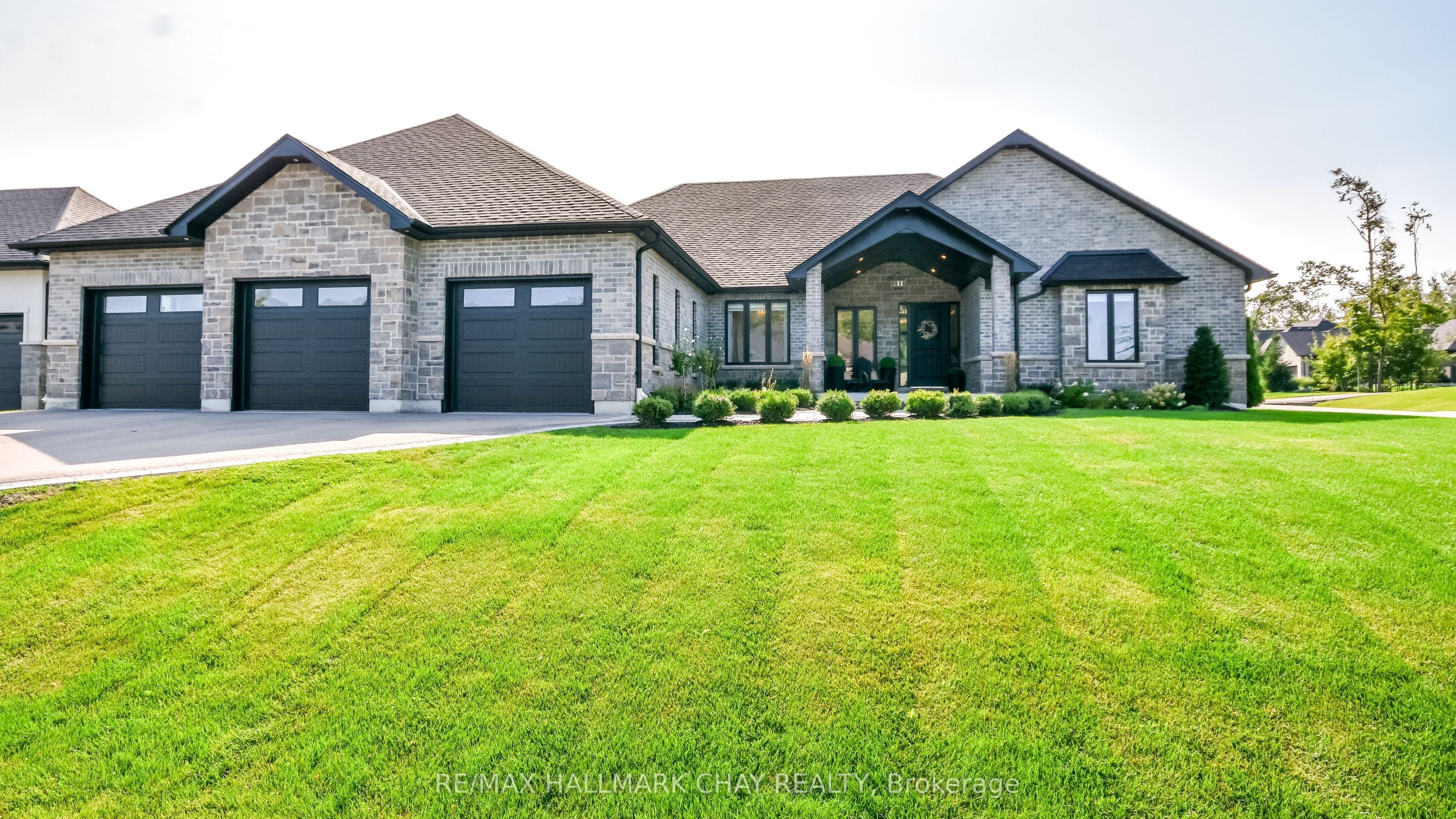 1 Morrison Place, Springwater, ON, L9X 2A6