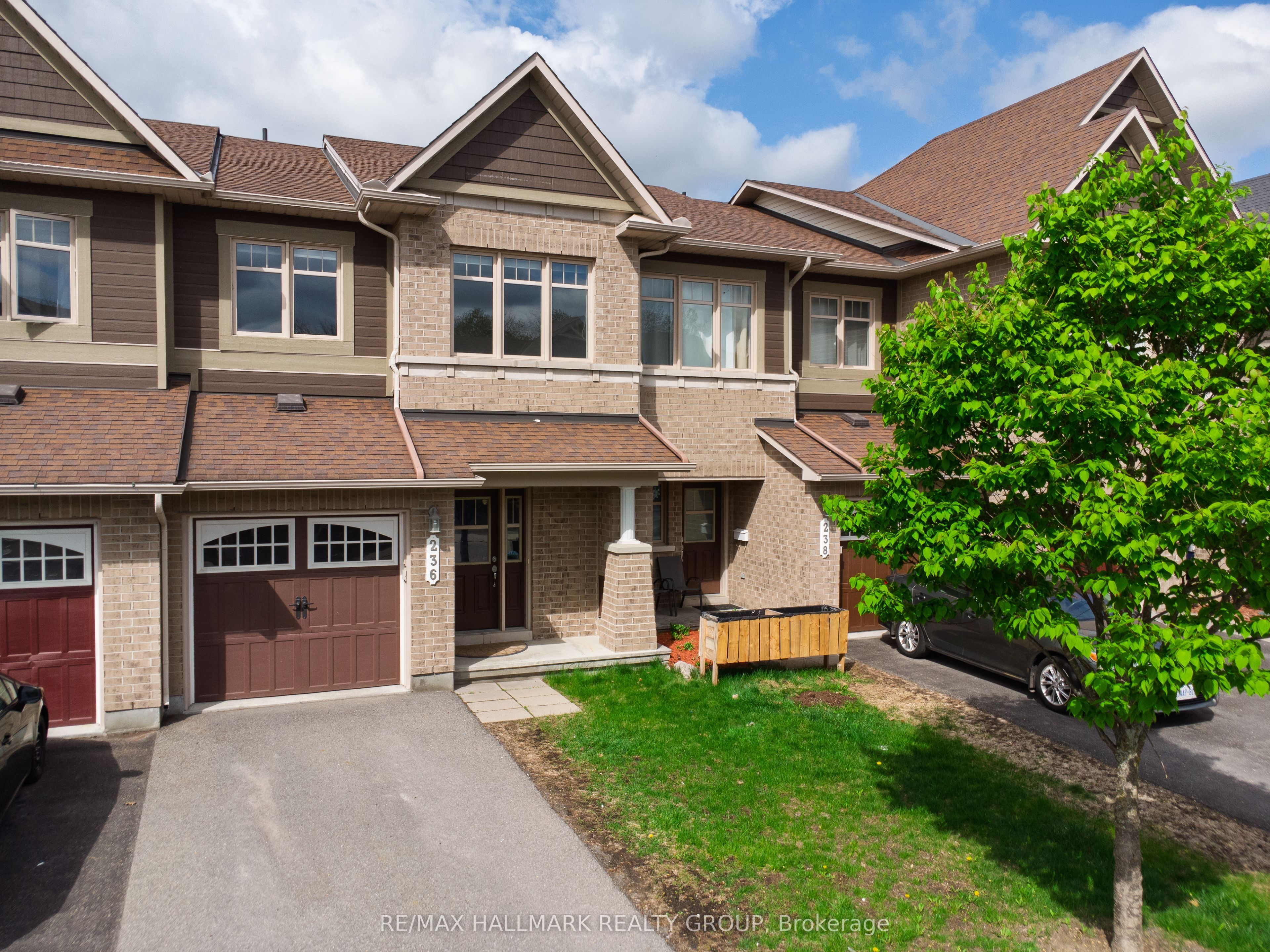 236 Trailsedge Way, Ottawa, ON, K1W 0E8