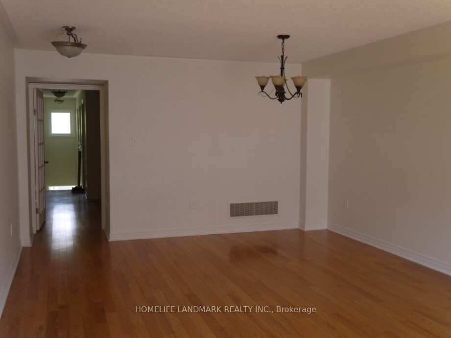 Additional image 4 of 12 Kawneer Terrace, Toronto, ON, M1P 0C3