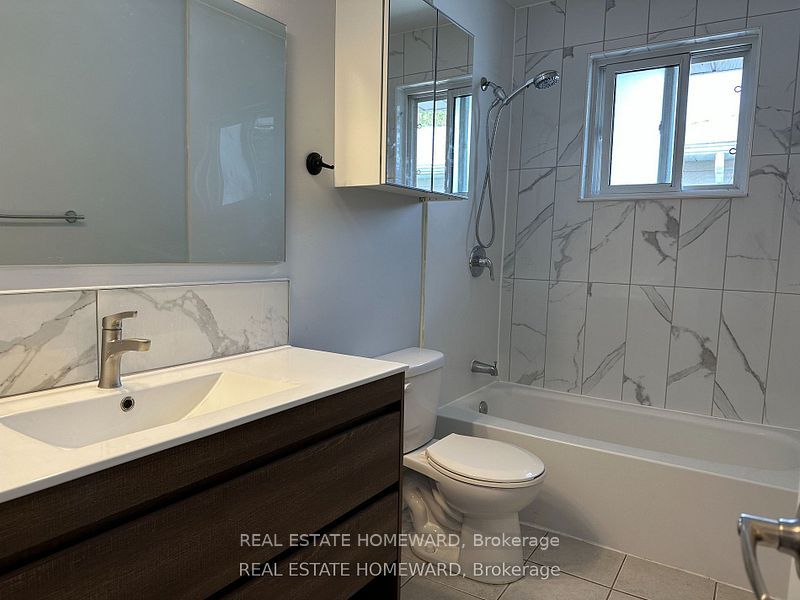 Upper-511 Harris Court, Whitby, ON, L1N 3C6 photo 4