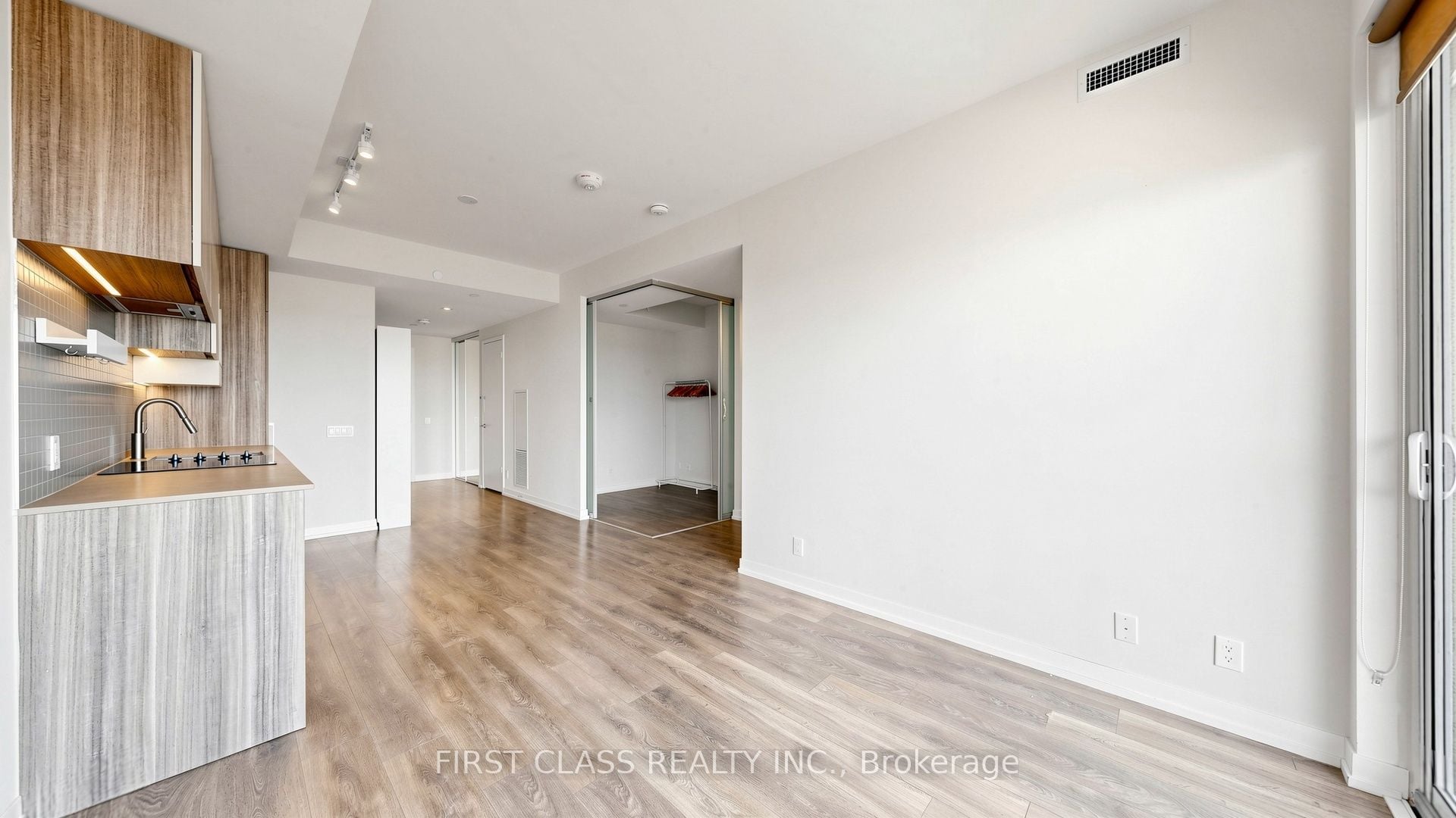 3001-898 Portage Parkway, Vaughan, ON, L4K 0J6 photo 5