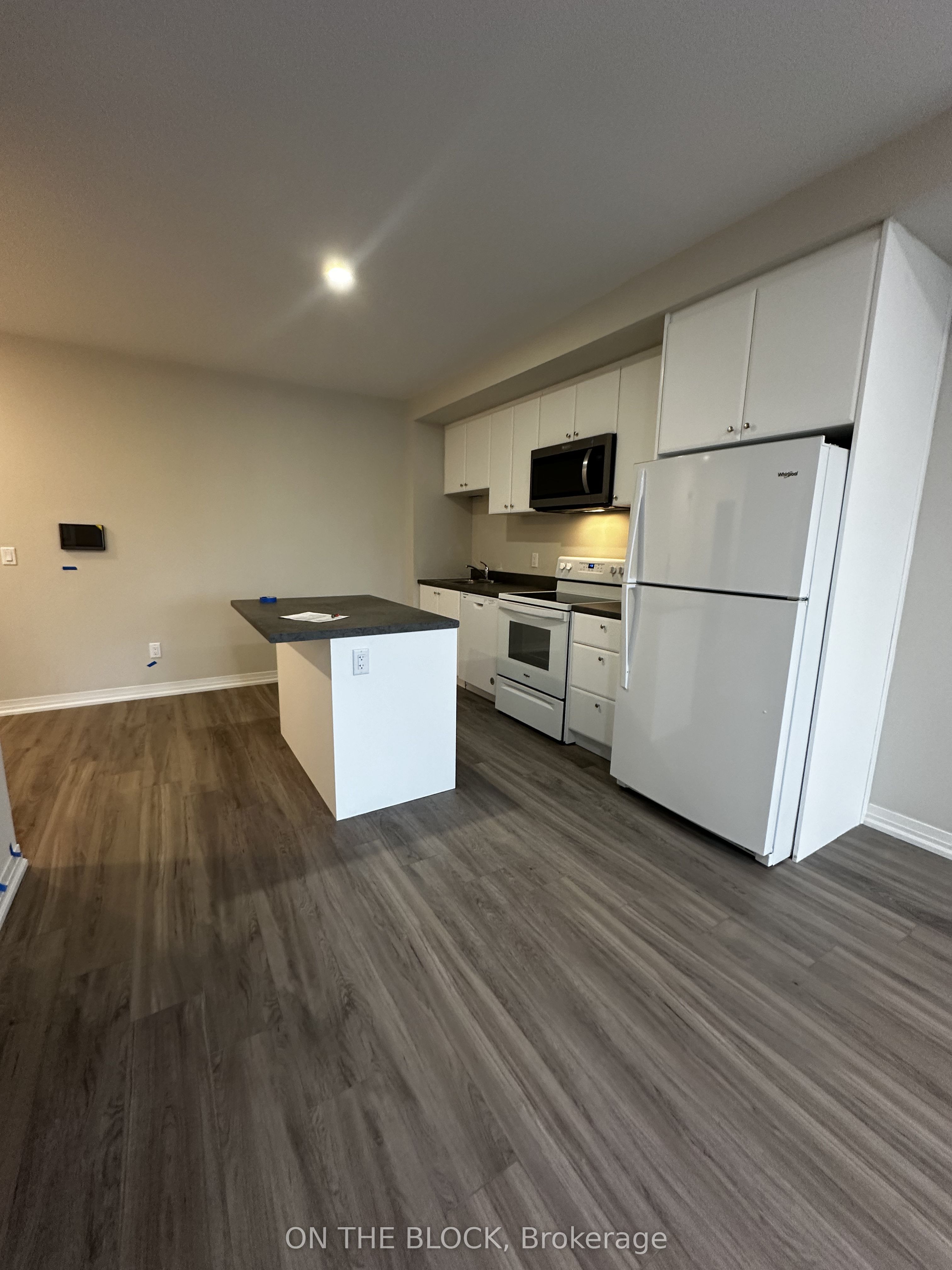 237-50 Herrick Avenue, St. Catharines, ON, L2P 0B8 photo 2