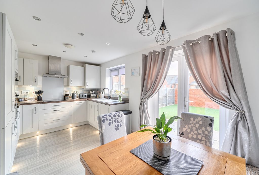 3 bed detached house for saleFisher Close, Midsomer Norton, Radstock, Somerset BA3