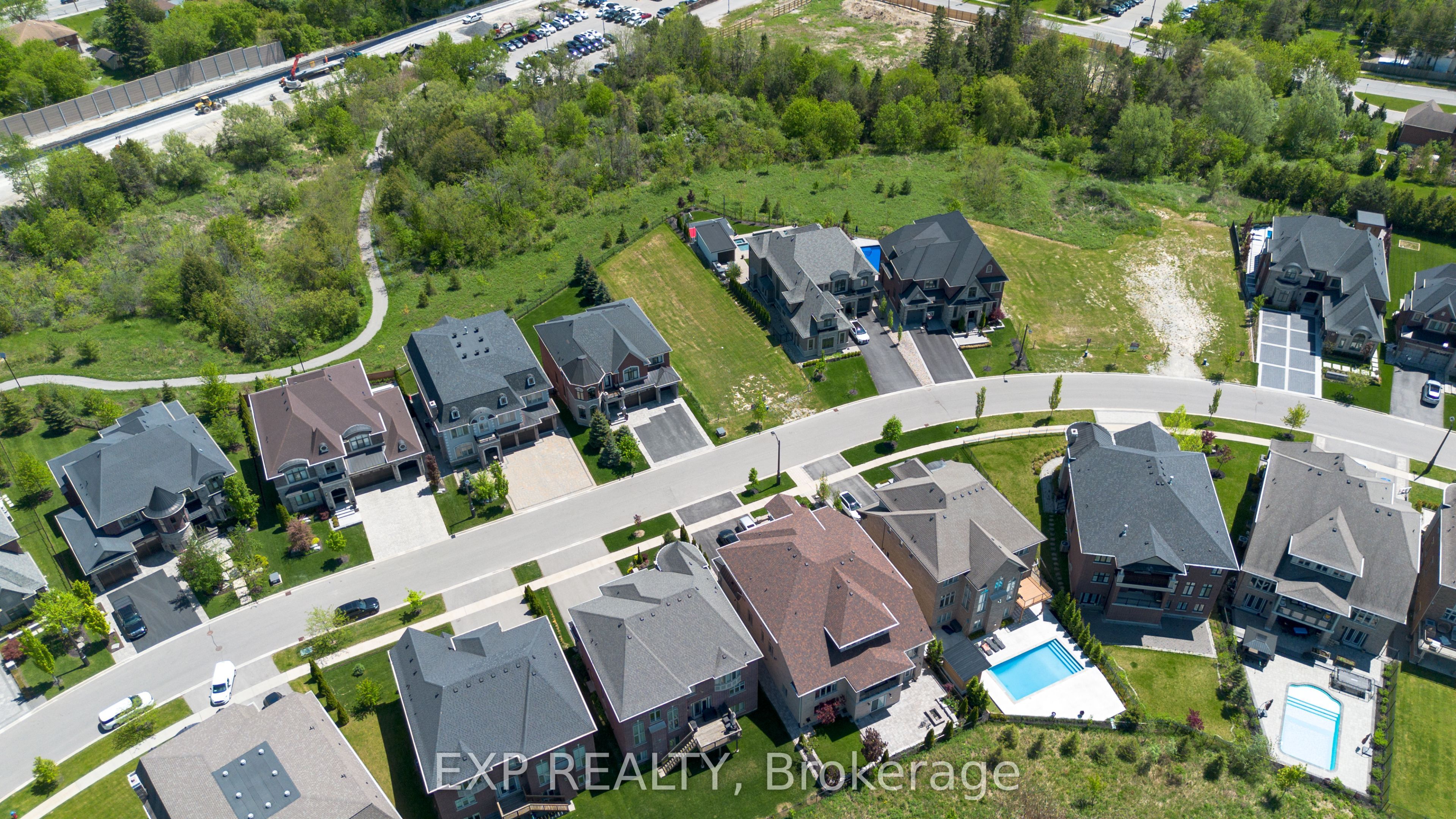 Additional image 2 of 25 Hogan Court, King, ON, L7B 1C9