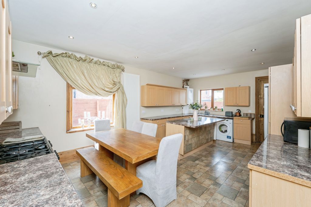 Additional image 7 of 5 bed semi-detached house for saleHighfield Park, Rhyl LL18