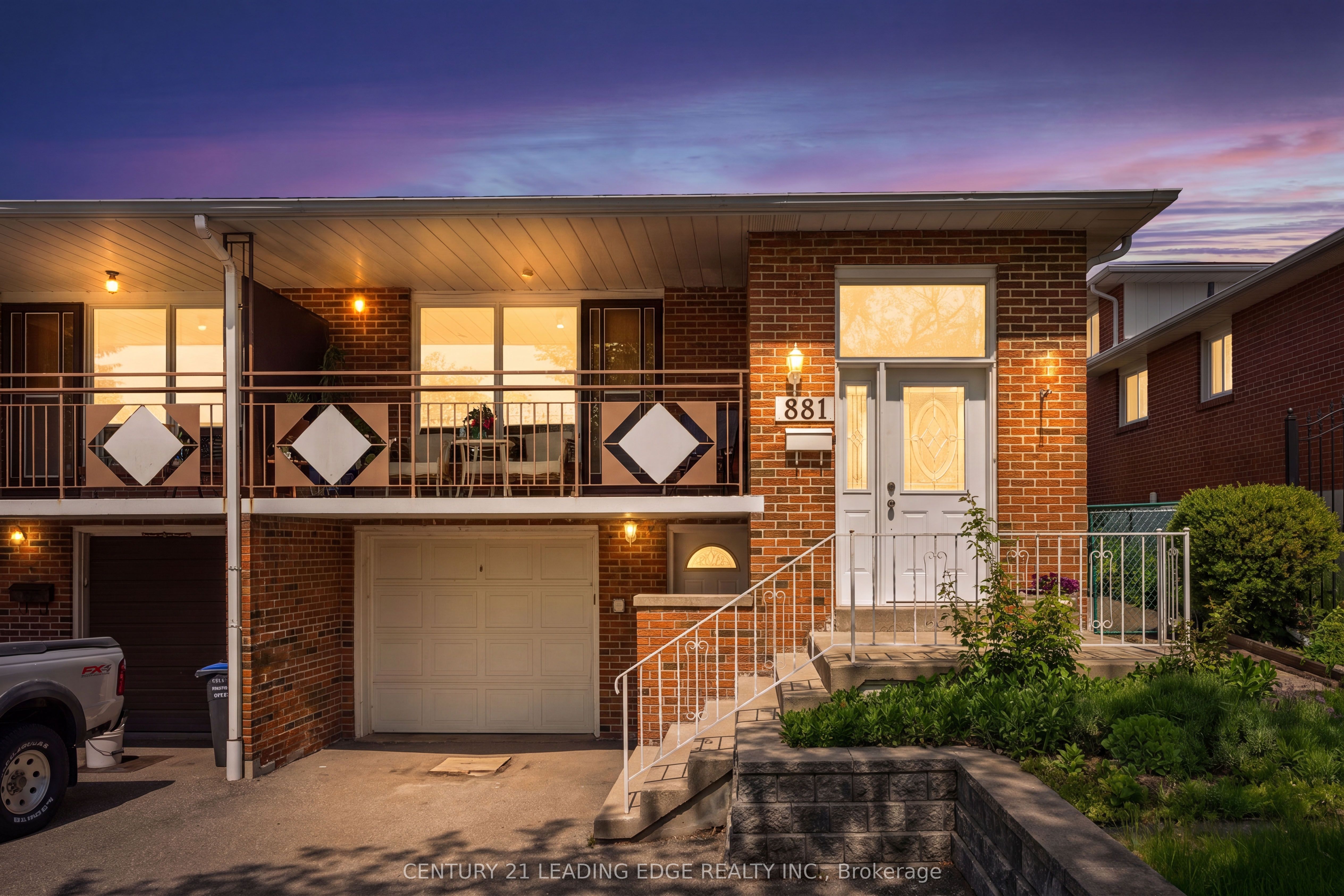 Additional image 2 of 881 Blairholm Avenue, Mississauga, ON, L5C 1G5