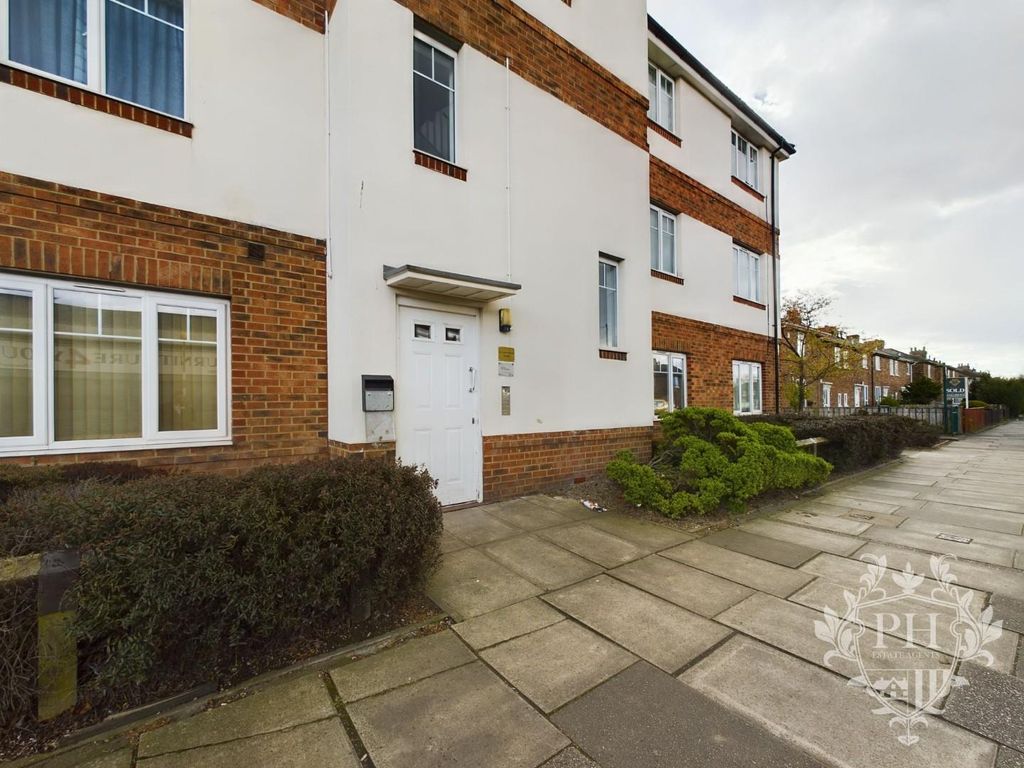 1 bed flat for saleBroadway West, Redcar TS10