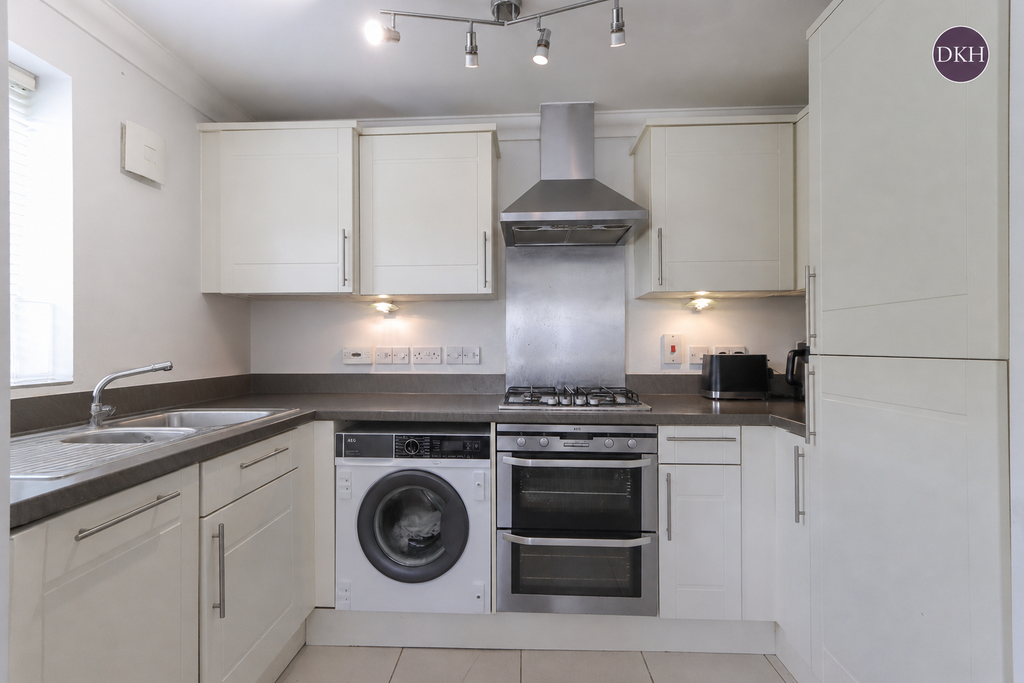 Additional image 5 of 2 bed flat for saleHigh Street, Rickmansworth, Hertfordshire WD3