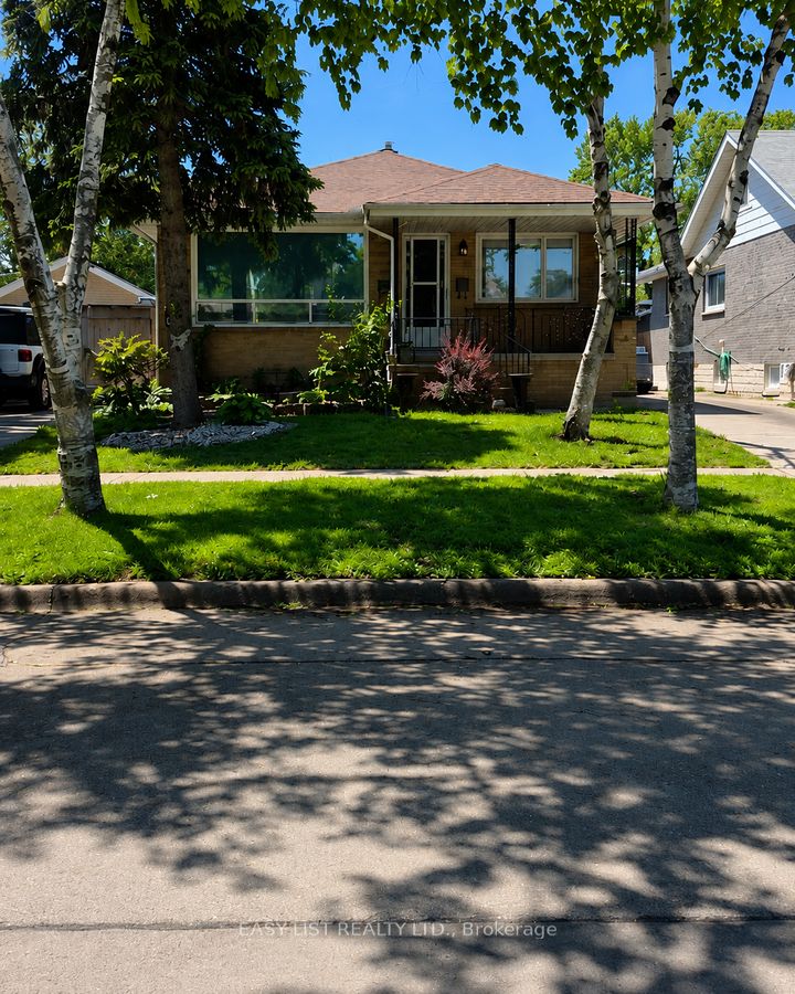 2371 Alexis Road, Windsor, ON, N8W 3Z2